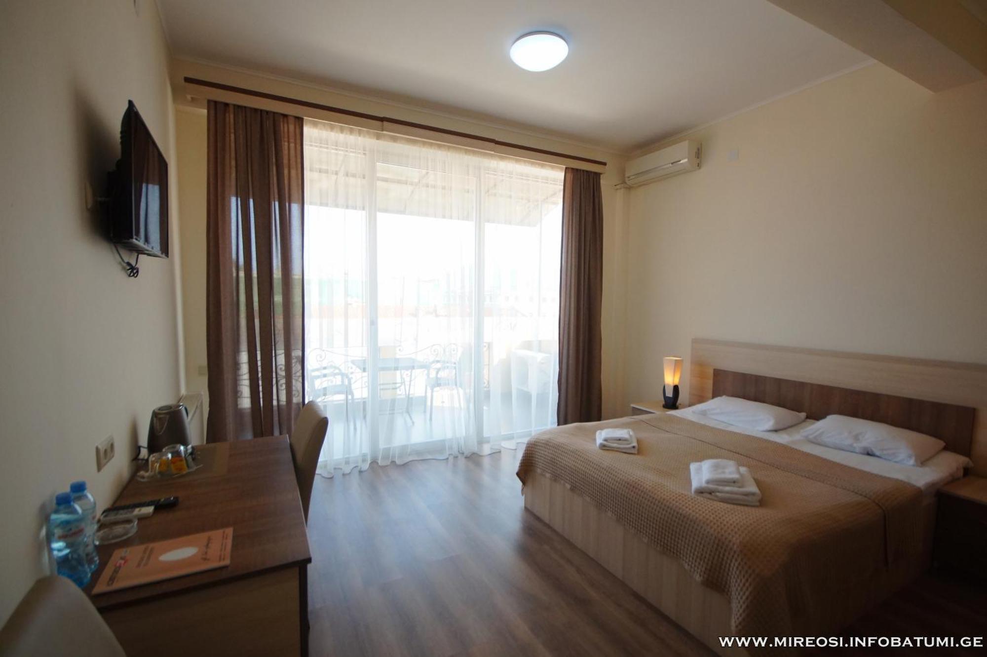 Hotel Mireosi Batumi Zewnętrze zdjęcie